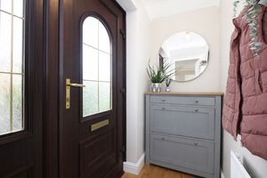 Entrance Hallway- click for photo gallery